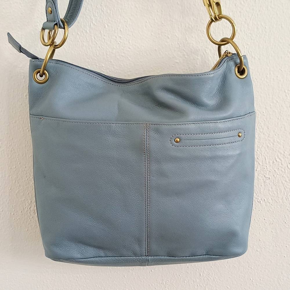Stone Mountain Light Blue Pebble Leather Convertible Crossbody Shoulder Bag - Picture 4 of 16